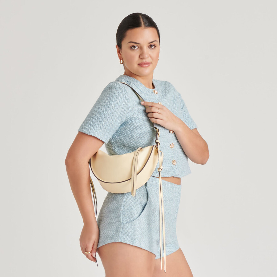 verona schultertasche aus butterfarbenem leder